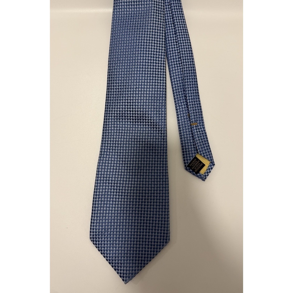 Donald J. Trump Signature Collection 100% Silk Tie Navy Blue Plaid Neck tie